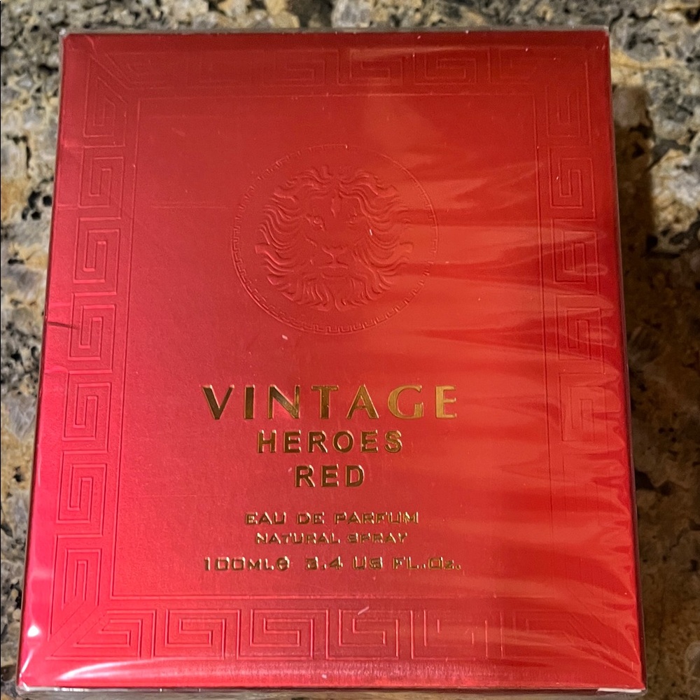 NWOT Men’s Vintage Heroes Red Eau de Parfum